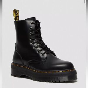 Dr. Martens JADON BOOT SMOOTH LEATHER PLATFORMS (SIZE 6)